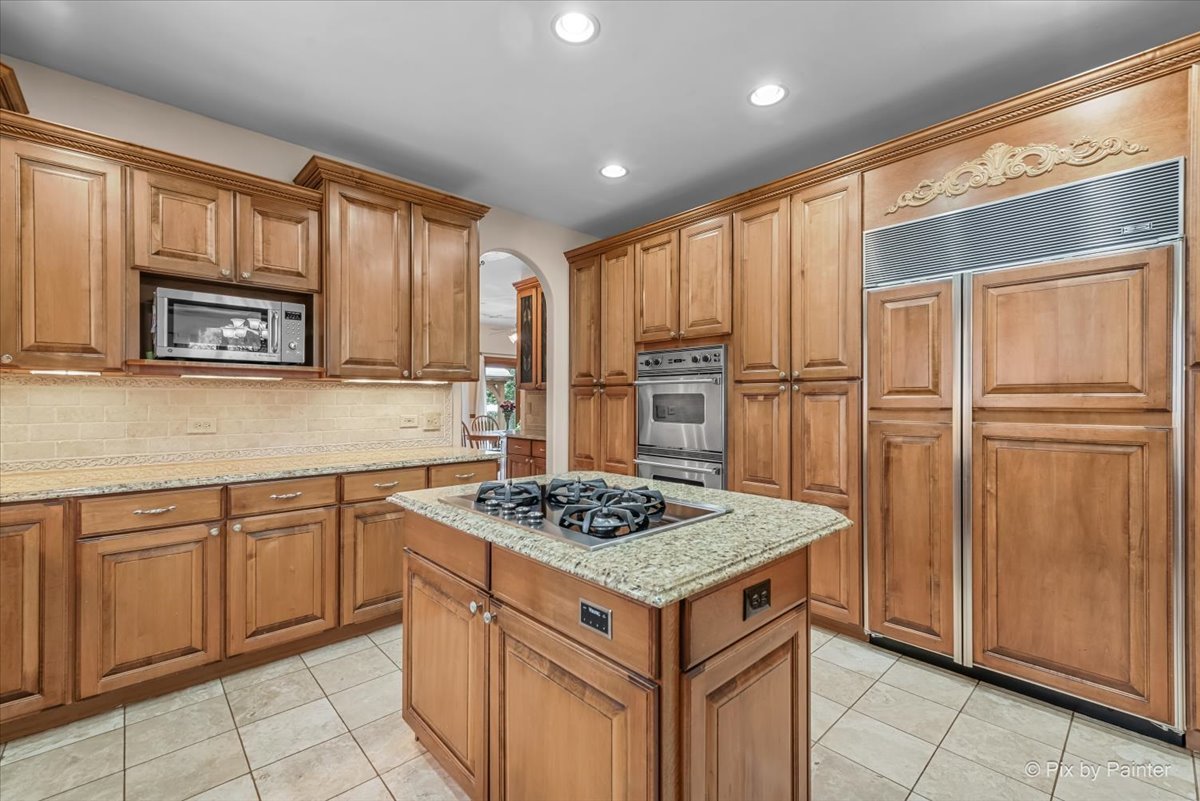 10018 Haegers Bend Road, Algonquin, IL 60102