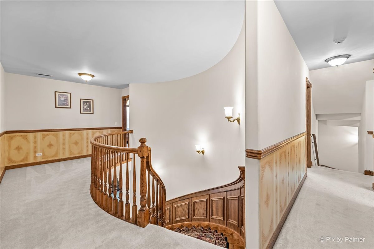 10018 Haegers Bend Road, Algonquin, IL 60102