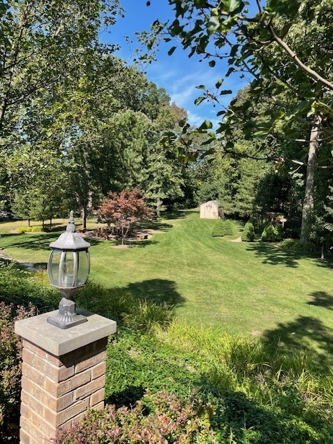 10018 Haegers Bend Road, Algonquin, IL 60102