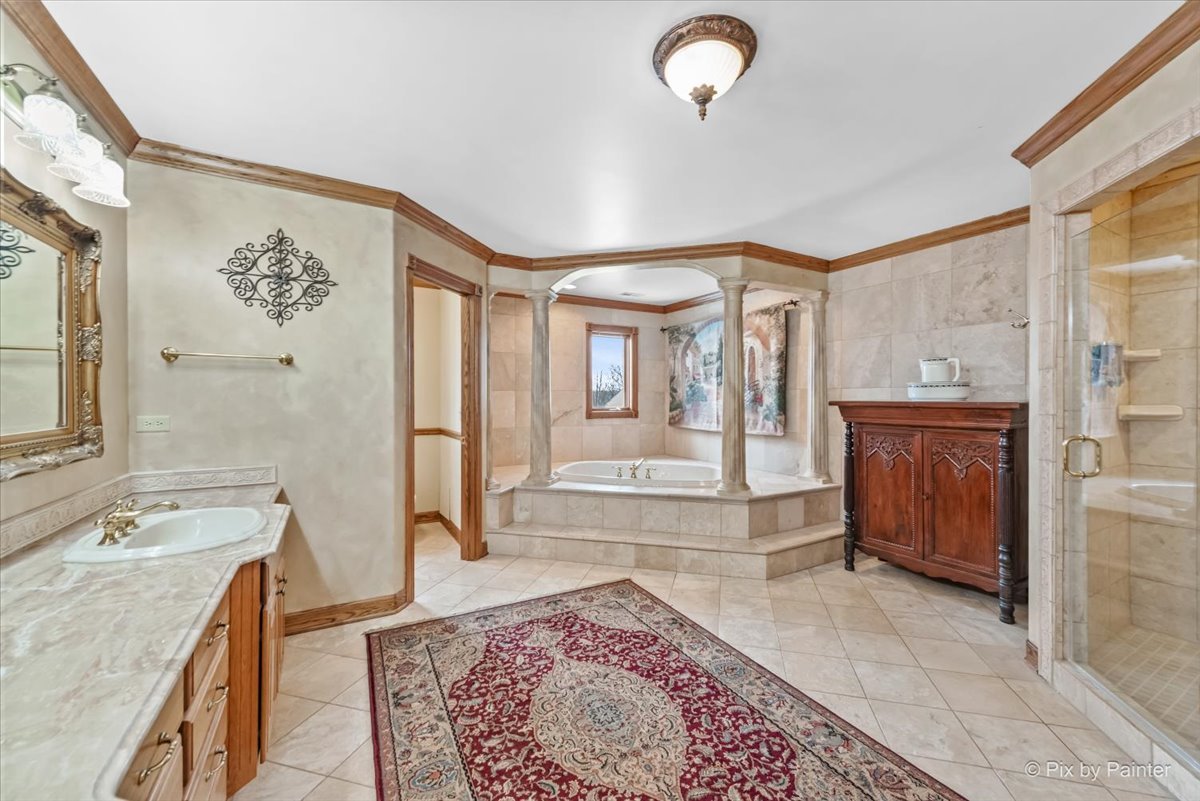 10018 Haegers Bend Road, Algonquin, IL 60102