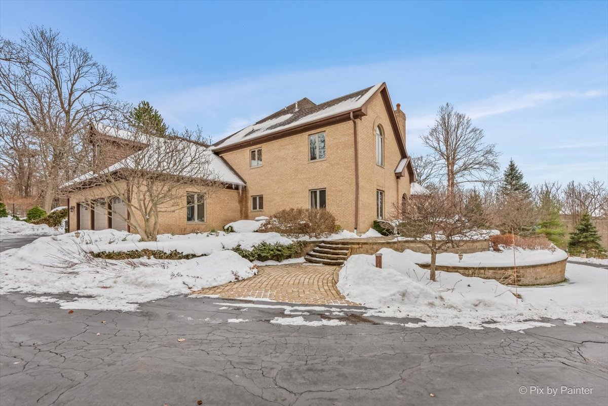 10018 Haegers Bend Road, Algonquin, IL 60102