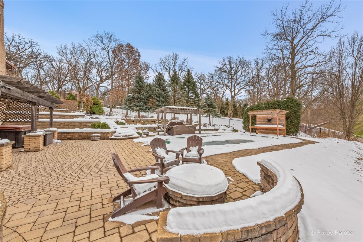 10018 Haegers Bend Road, Algonquin, IL 60102