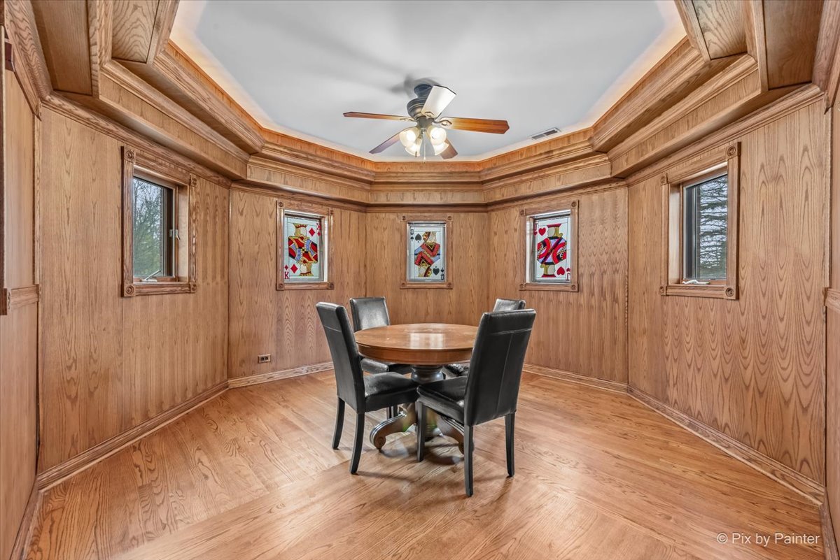 10018 Haegers Bend Road, Algonquin, IL 60102