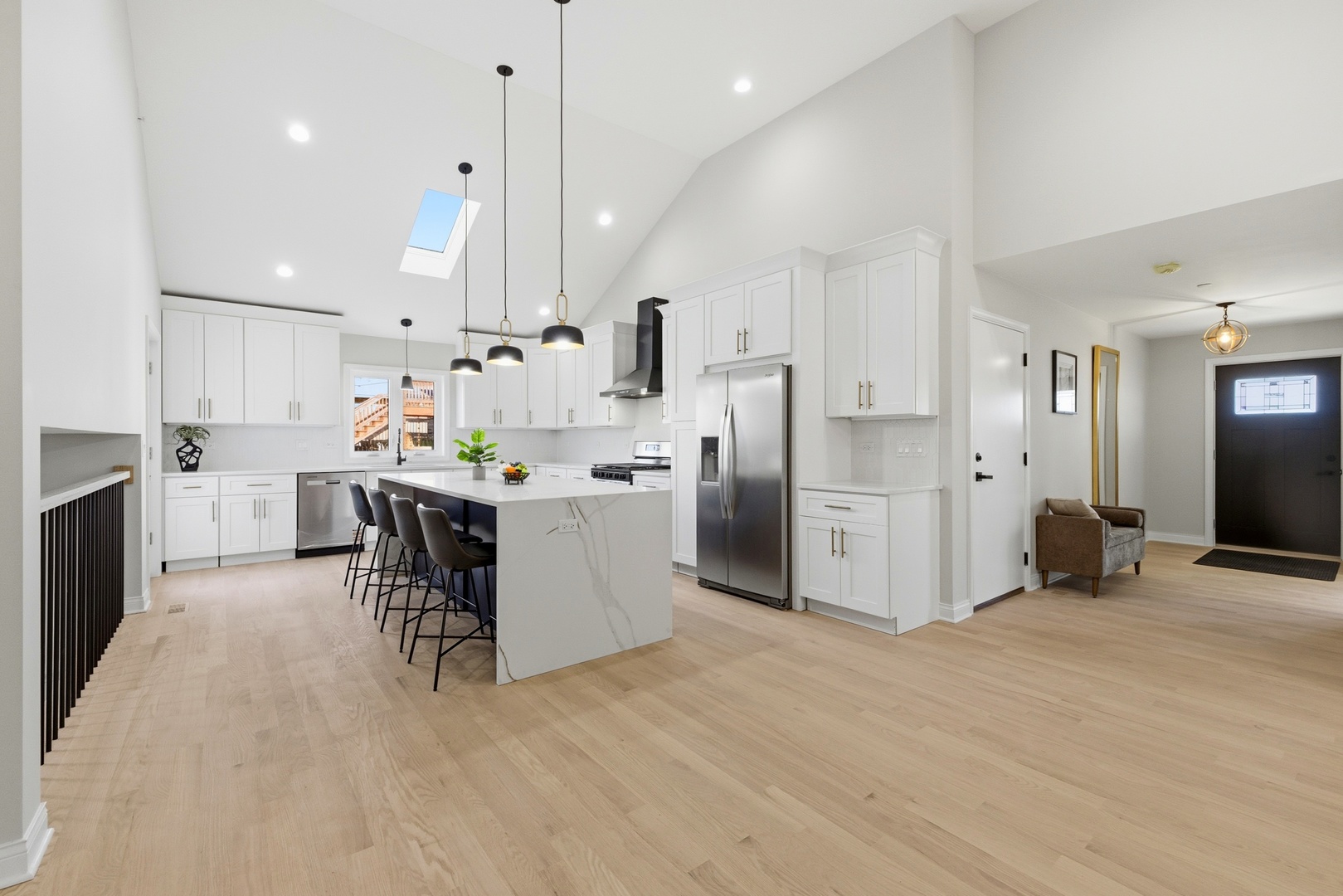 8332 S 77th Court, Bridgeview, IL 60455