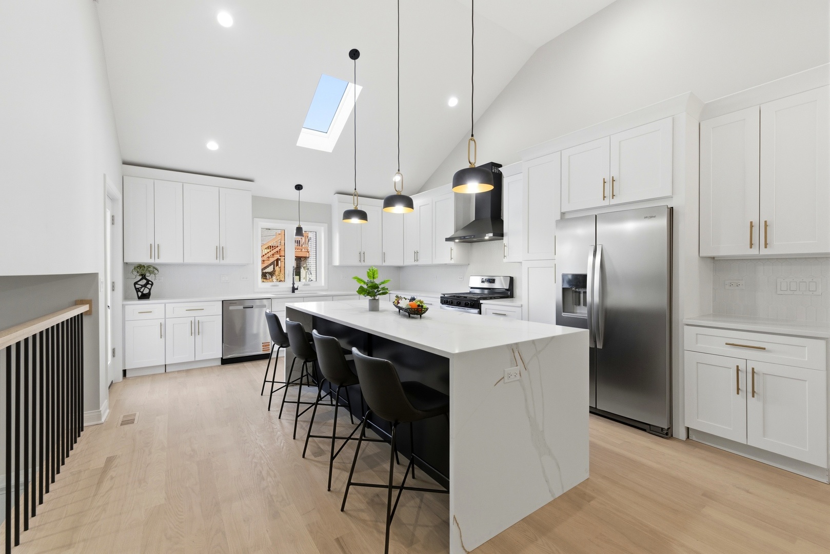 8332 S 77th Court, Bridgeview, IL 60455