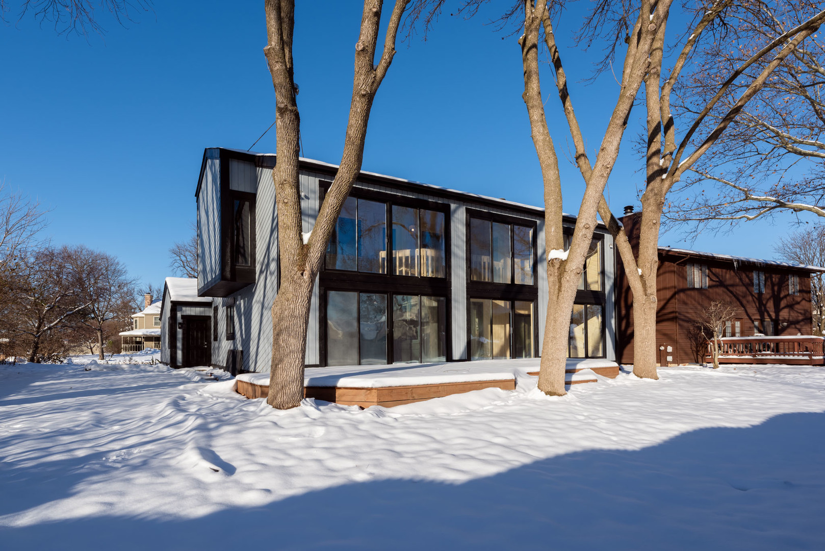 3437 Summerhill Drive, Woodridge, IL 60517