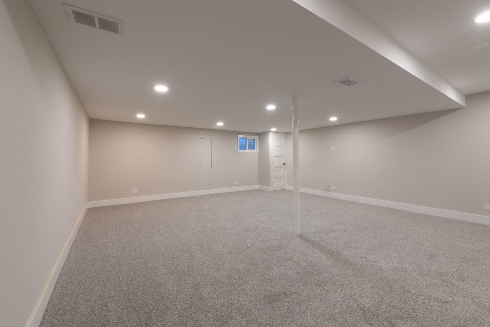 3437 Summerhill Drive, Woodridge, IL 60517