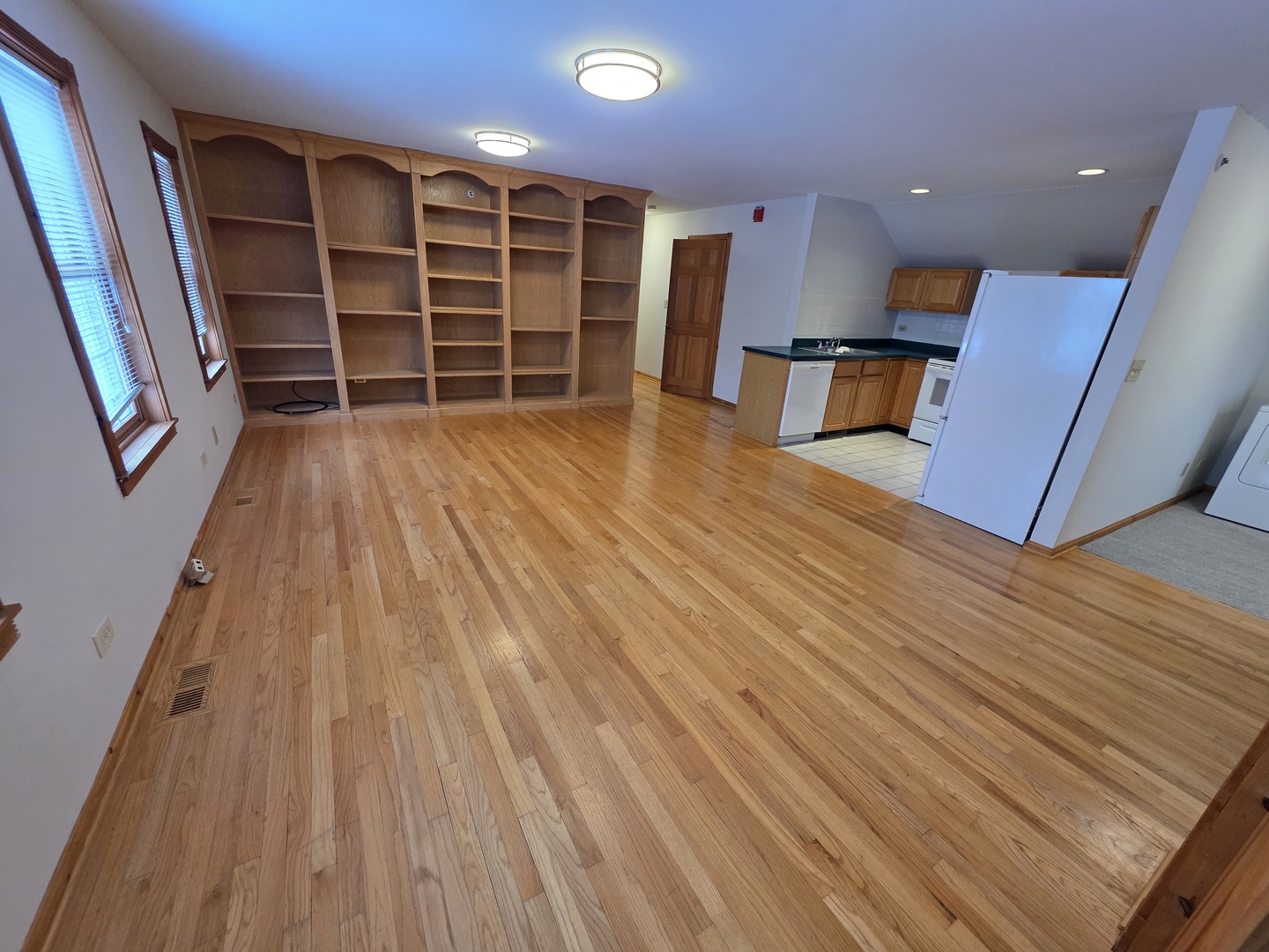 236 Robert Parker Coffin Road #236, Long Grove, IL 60047