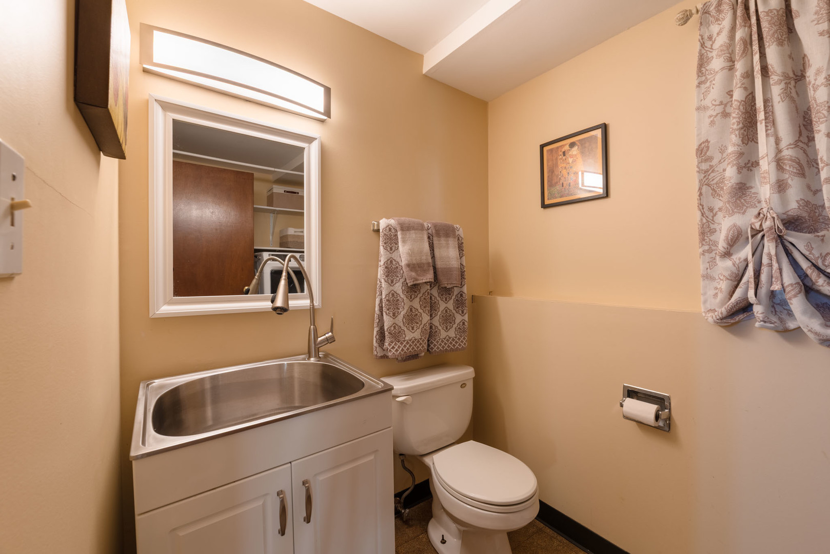 795 Plymouth Road, Hoffman Estates, IL 60192