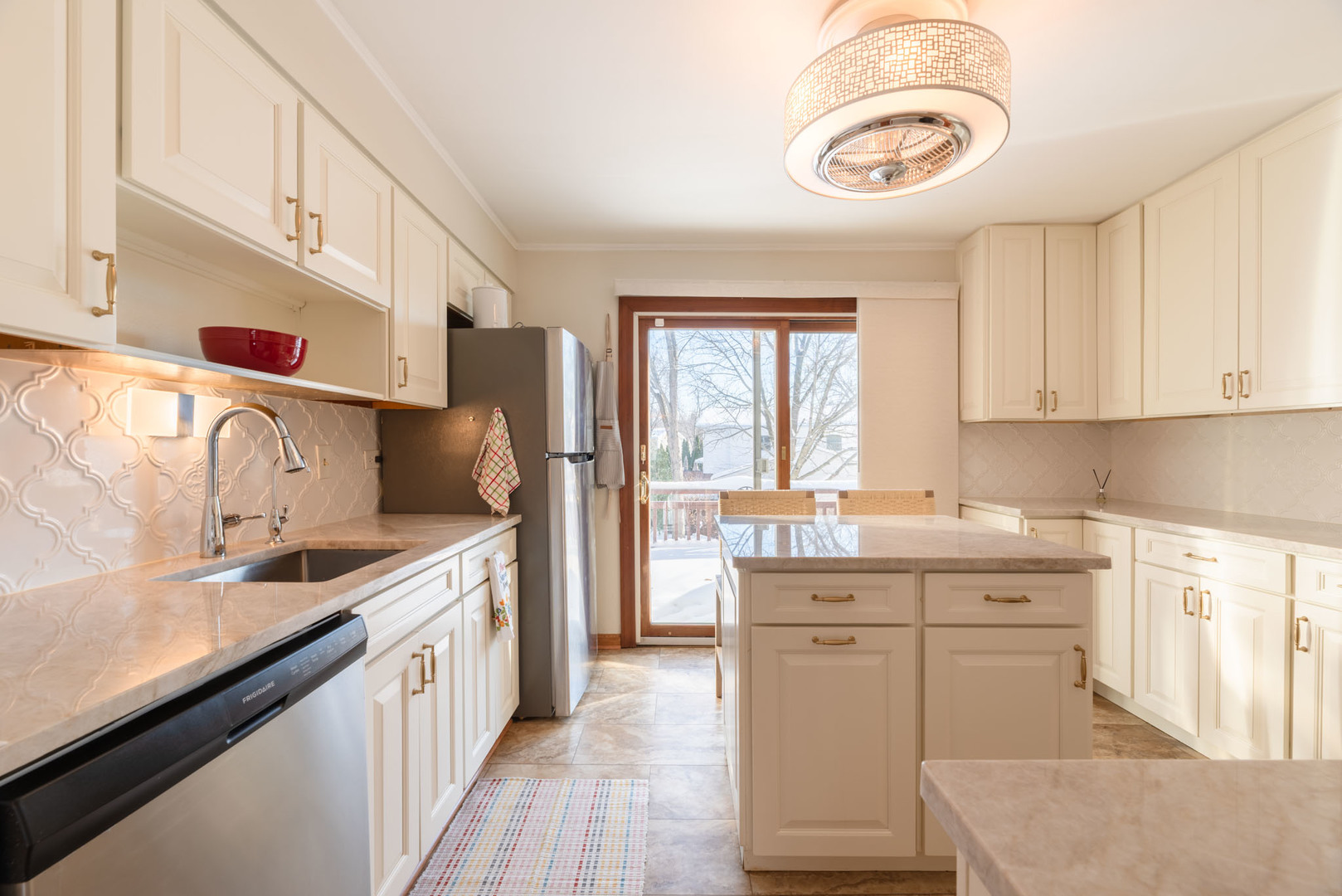 795 Plymouth Road, Hoffman Estates, IL 60192