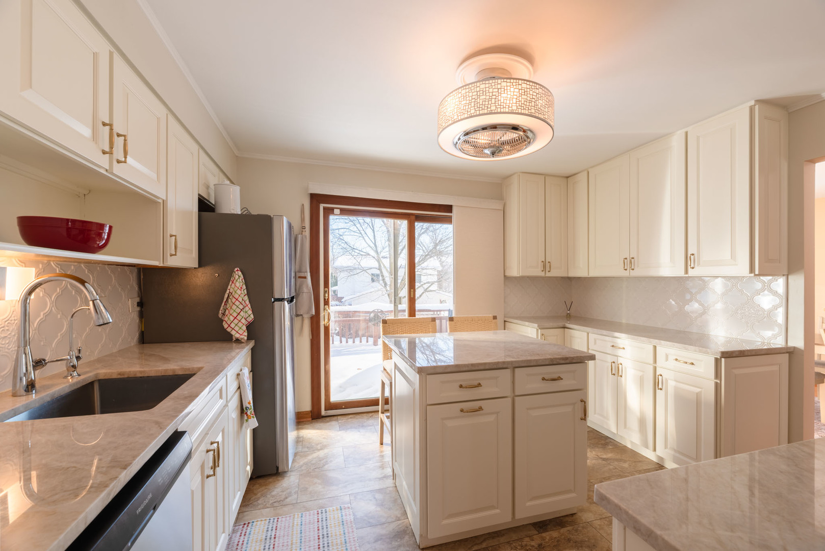 795 Plymouth Road, Hoffman Estates, IL 60192