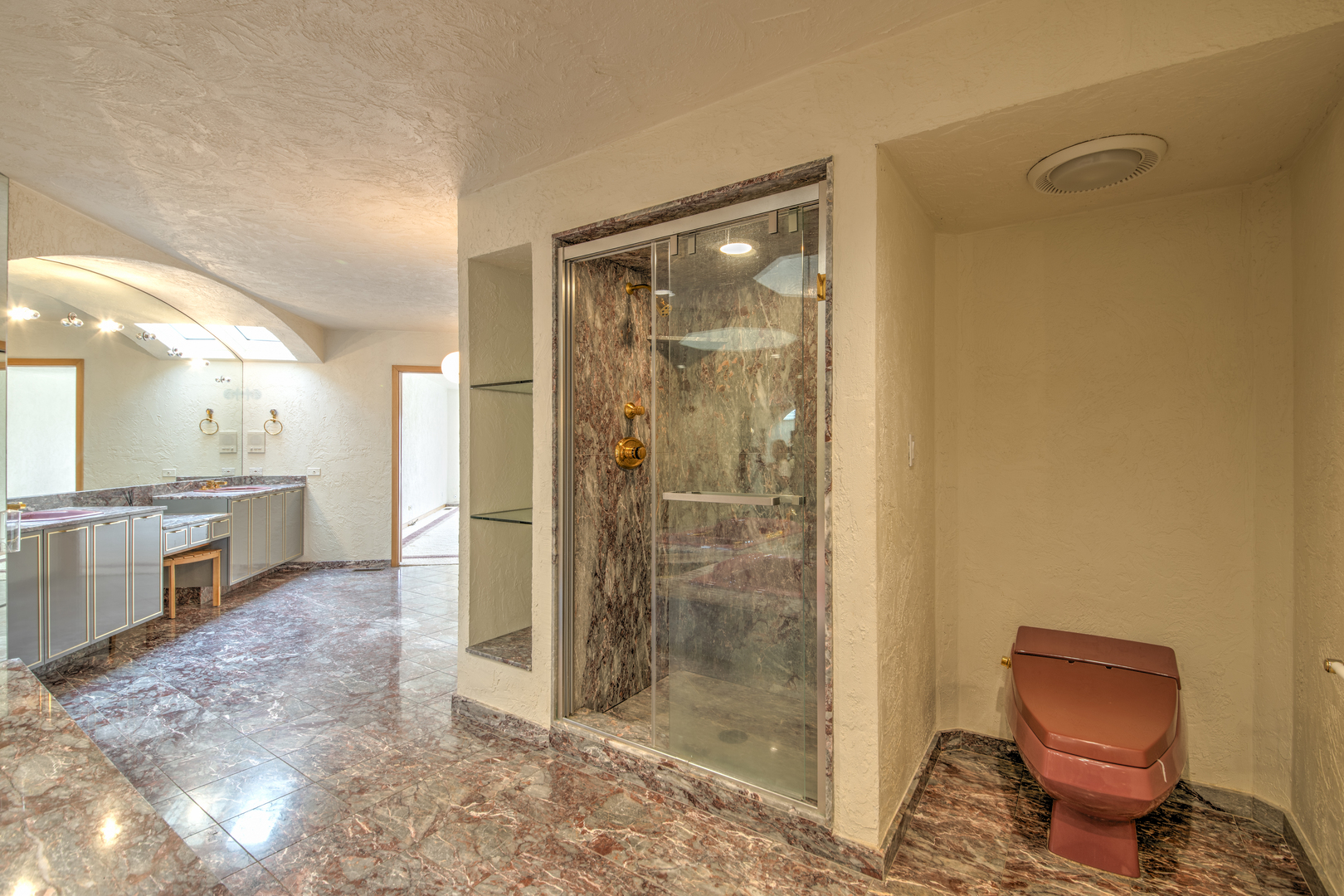 8170 Lake Ridge Drive, Burr Ridge, IL 60527