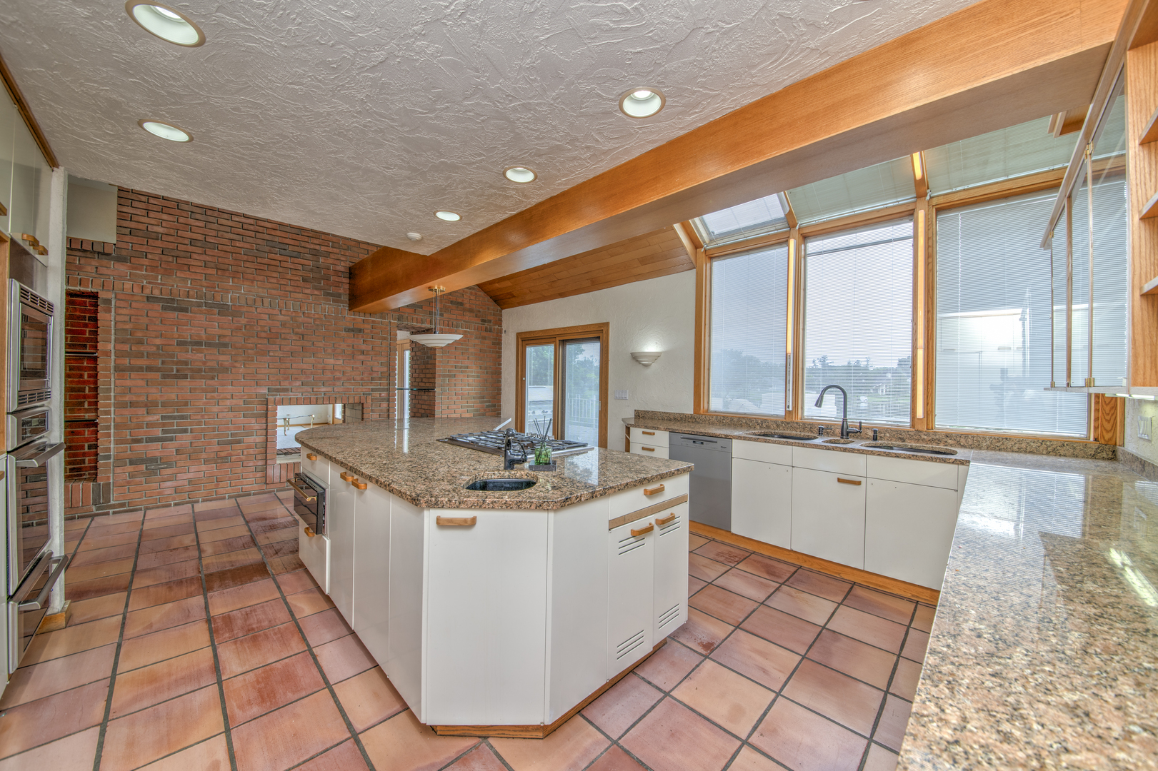 8170 Lake Ridge Drive, Burr Ridge, IL 60527