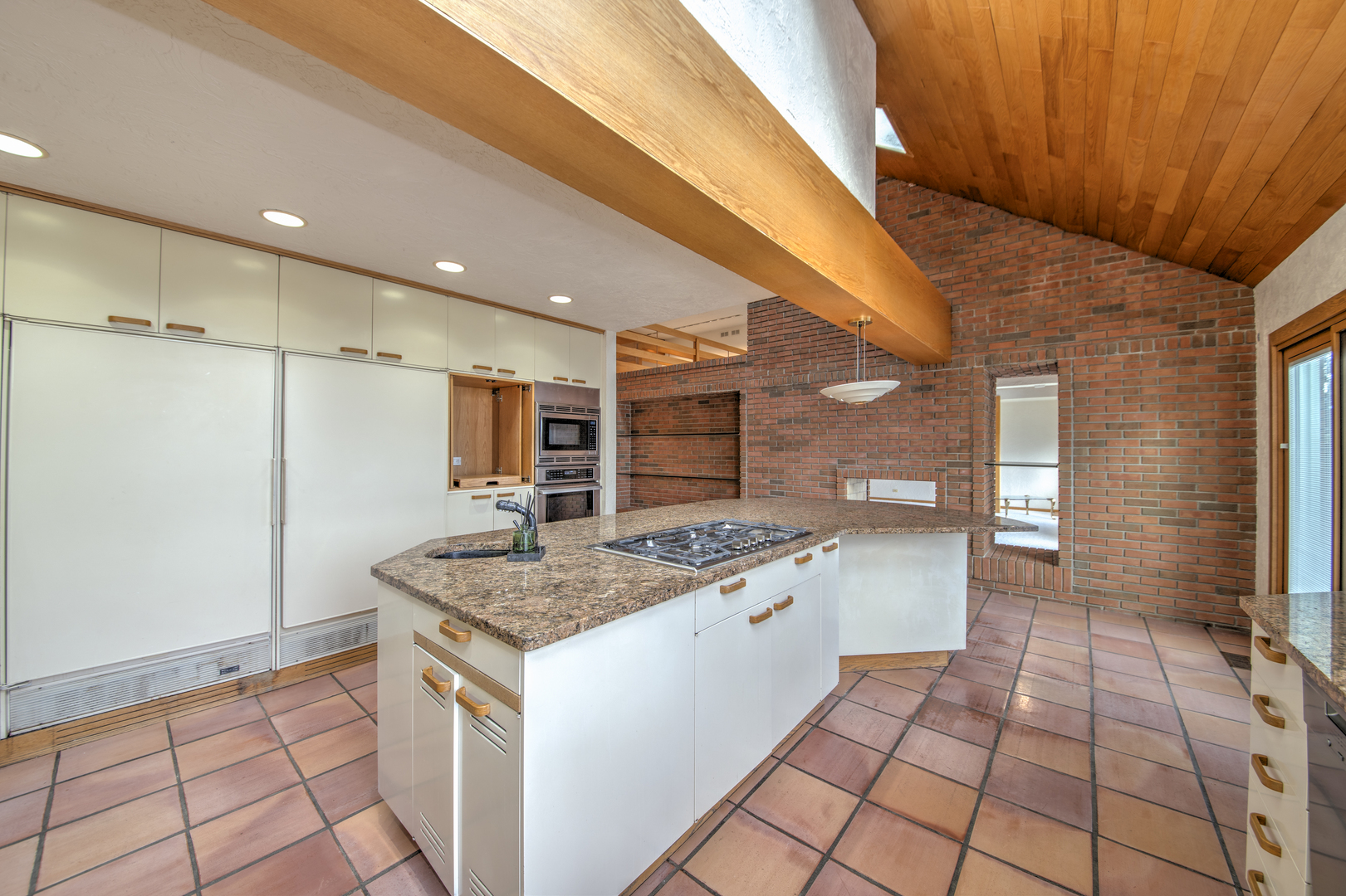 8170 Lake Ridge Drive, Burr Ridge, IL 60527