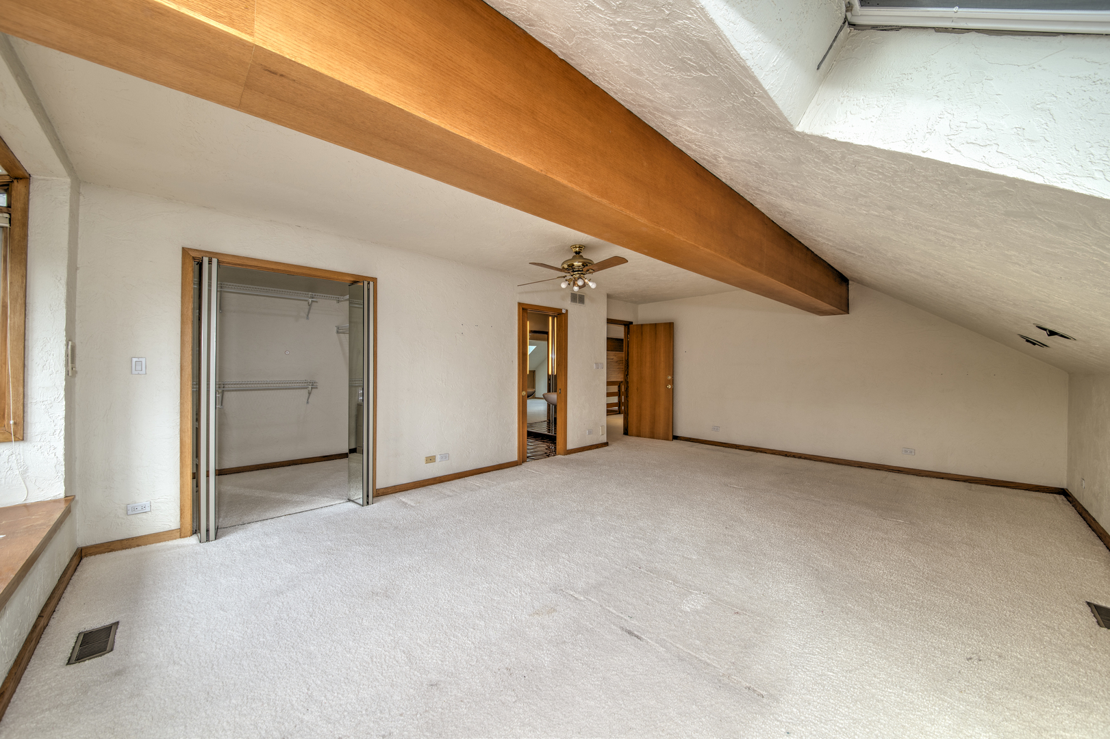 8170 Lake Ridge Drive, Burr Ridge, IL 60527