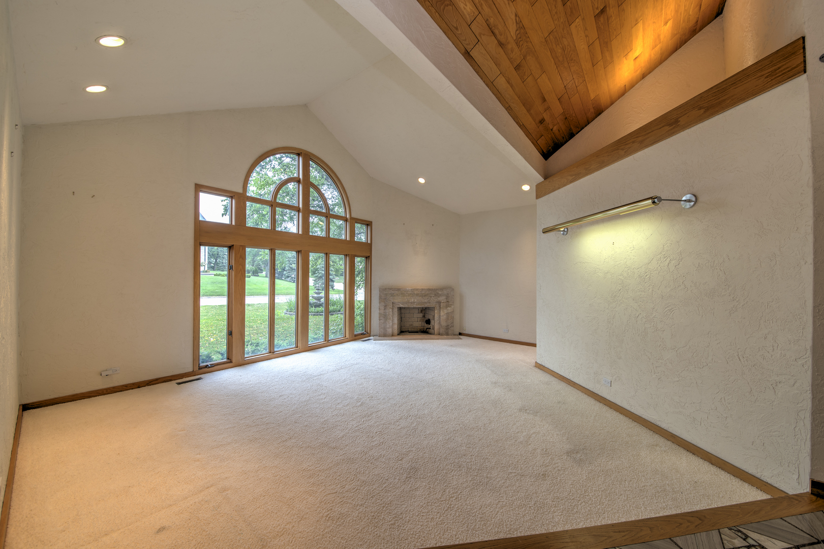 8170 Lake Ridge Drive, Burr Ridge, IL 60527