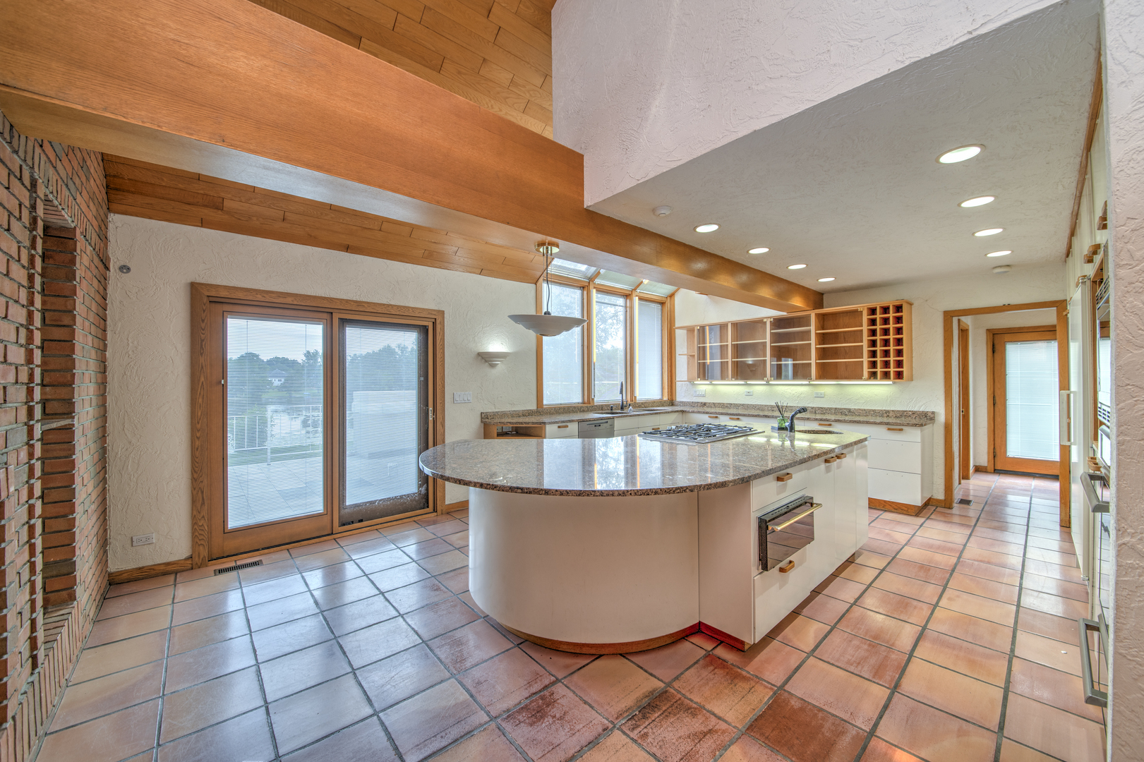 8170 Lake Ridge Drive, Burr Ridge, IL 60527