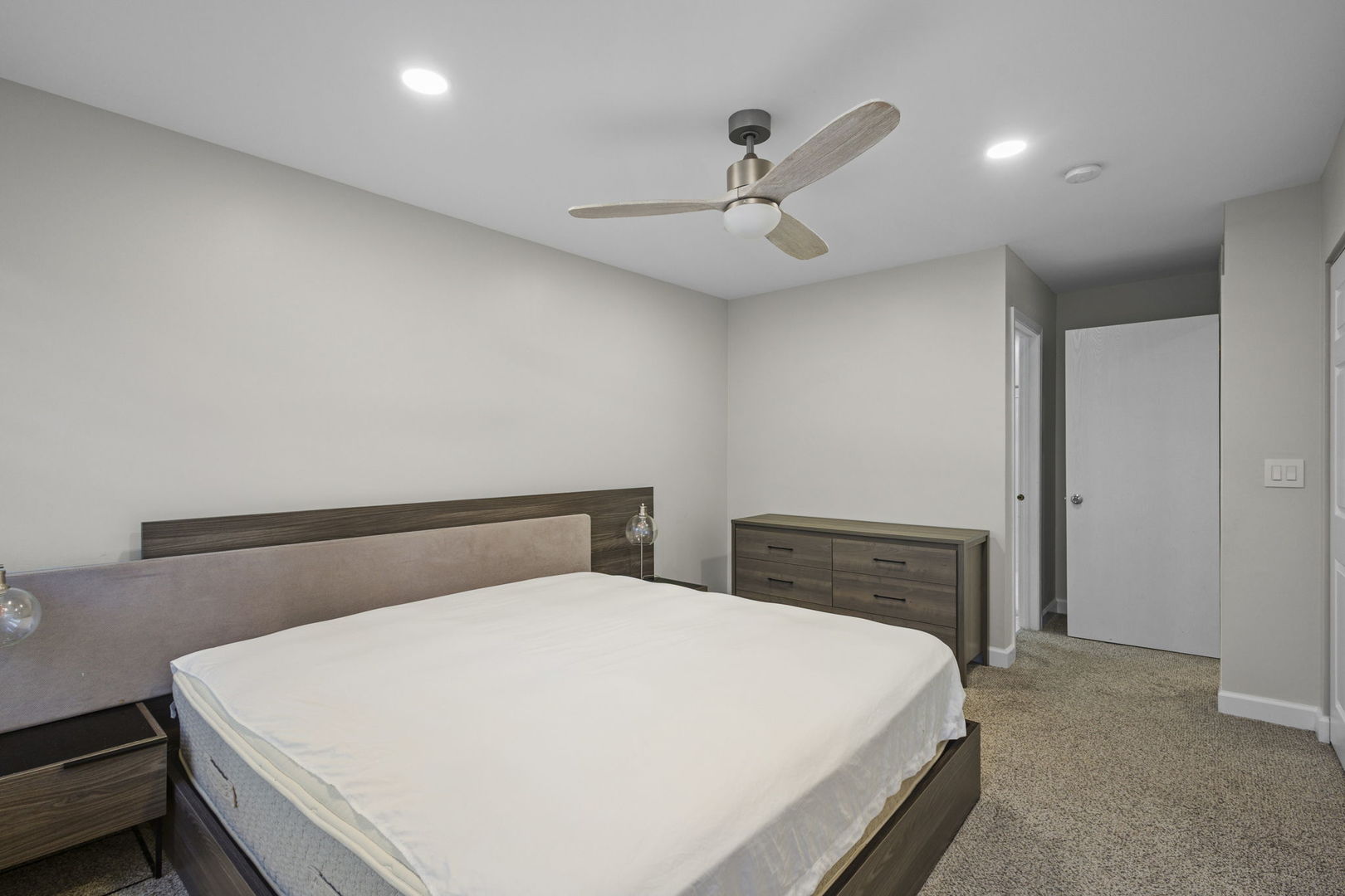 16530 Willow Walk Drive, Lockport, IL 60441