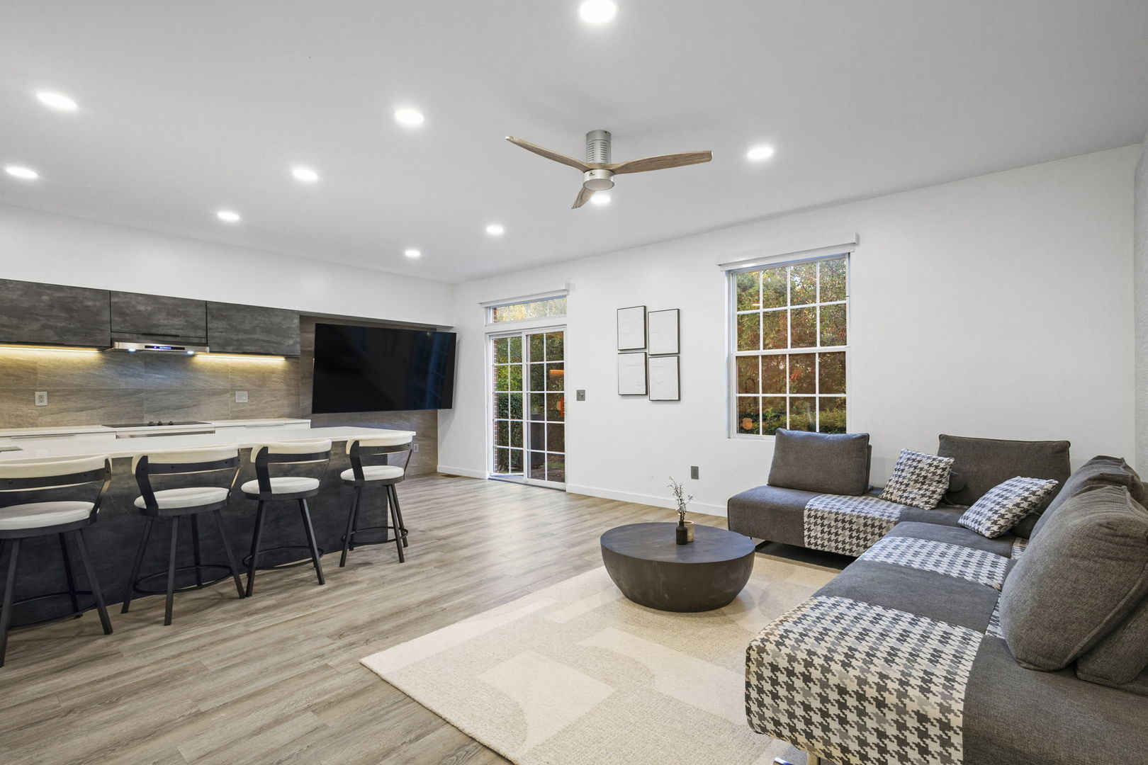 16530 Willow Walk Drive, Lockport, IL 60441