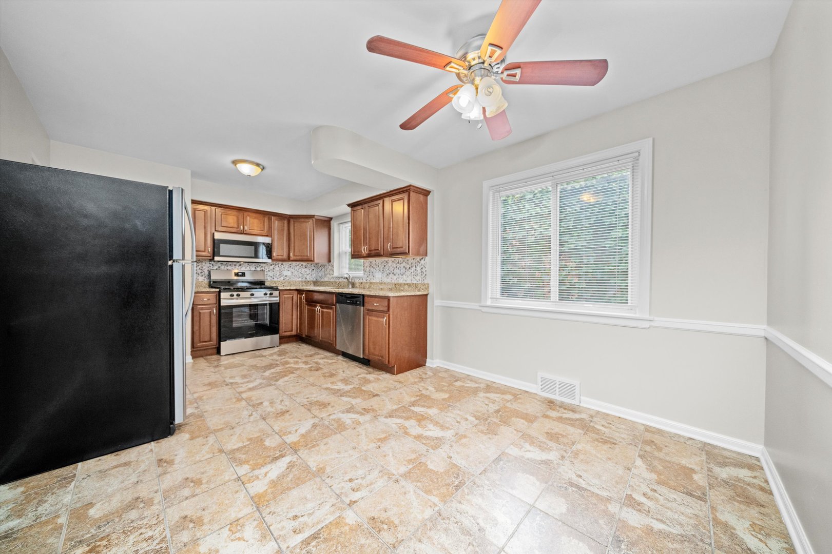 14231 S Dearborn Street, Riverdale, IL 60827