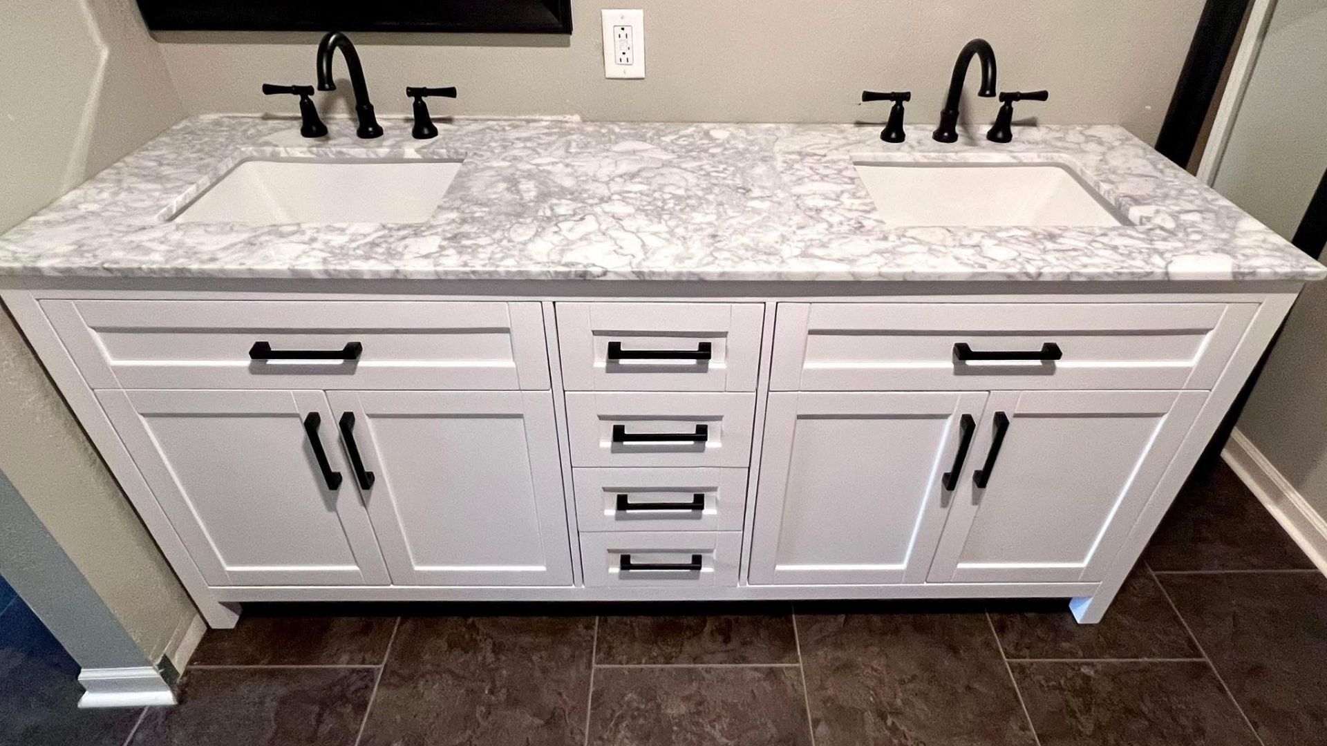 101 W Mill Road, Sheffield, IL 61361