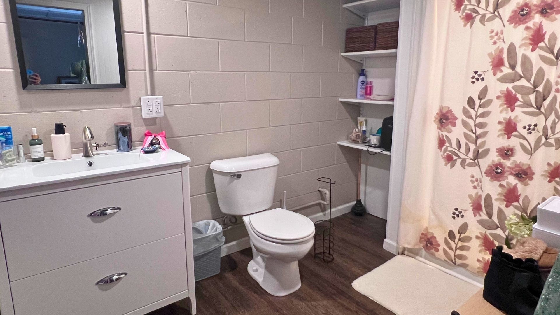 101 W Mill Road, Sheffield, IL 61361