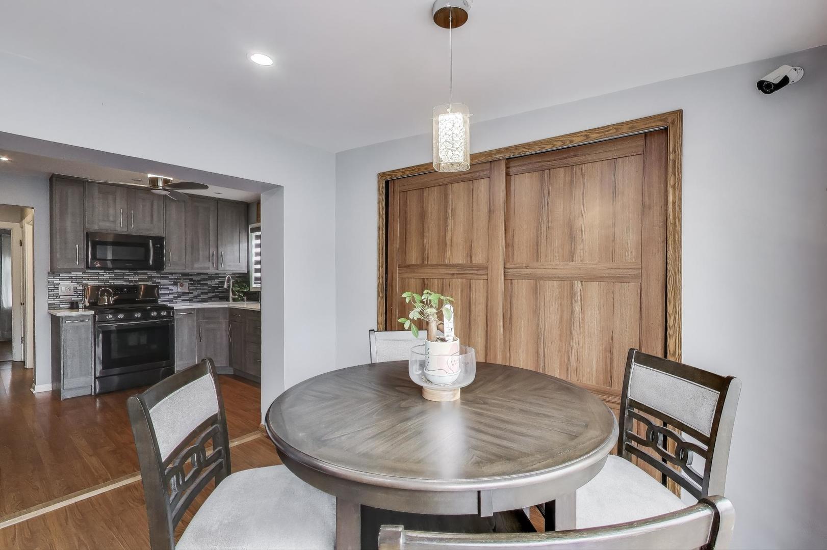 4445 Grove Avenue, Stickney, IL 60402