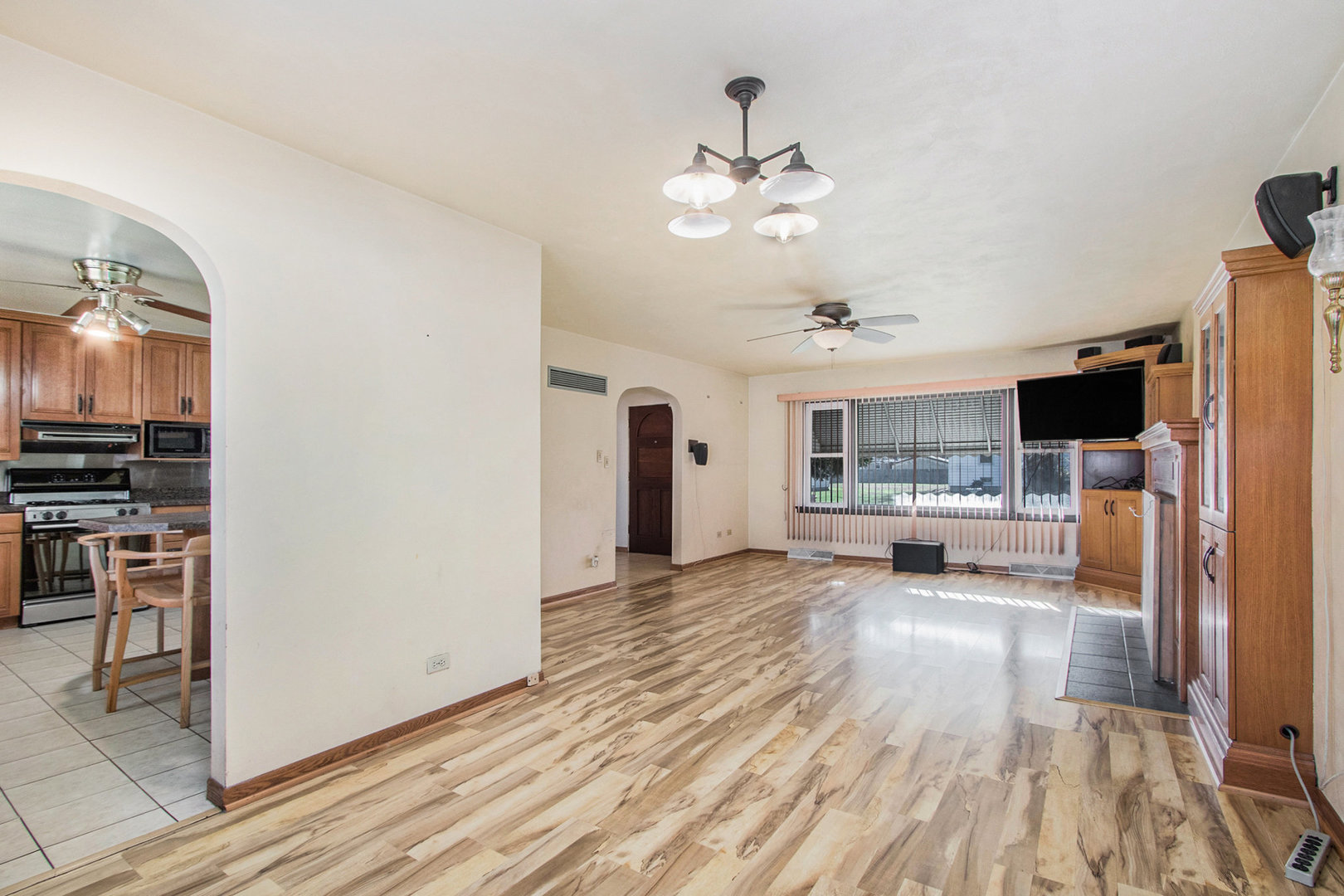 2444 187th Street, Lansing, IL 60438