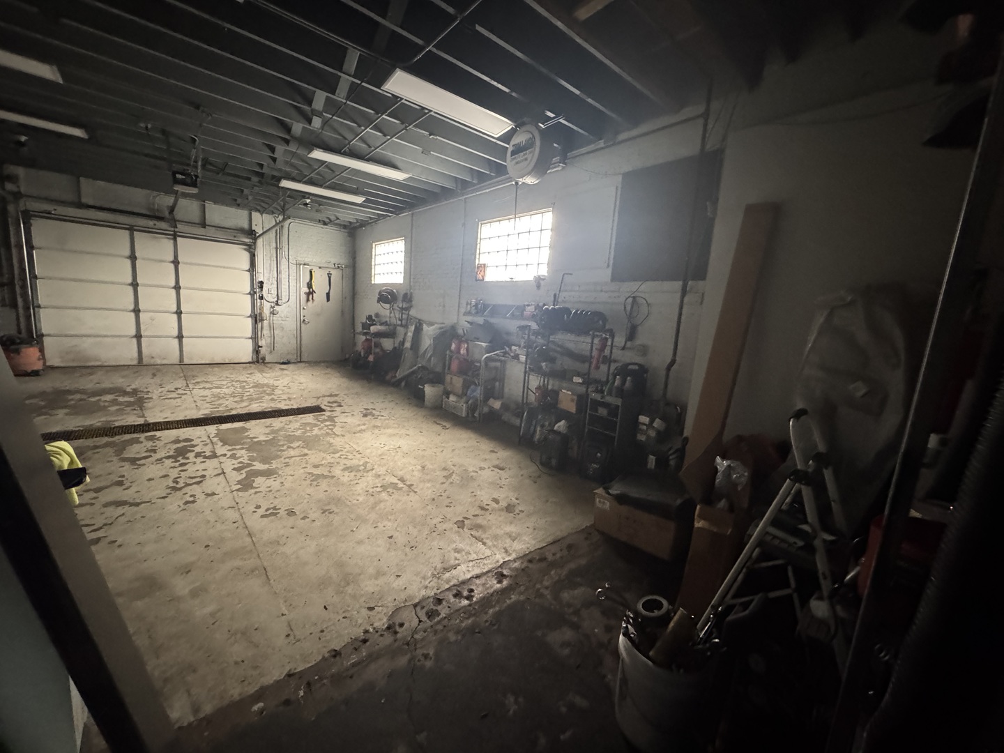 3327 W Columbus Avenue, Chicago, IL 60652