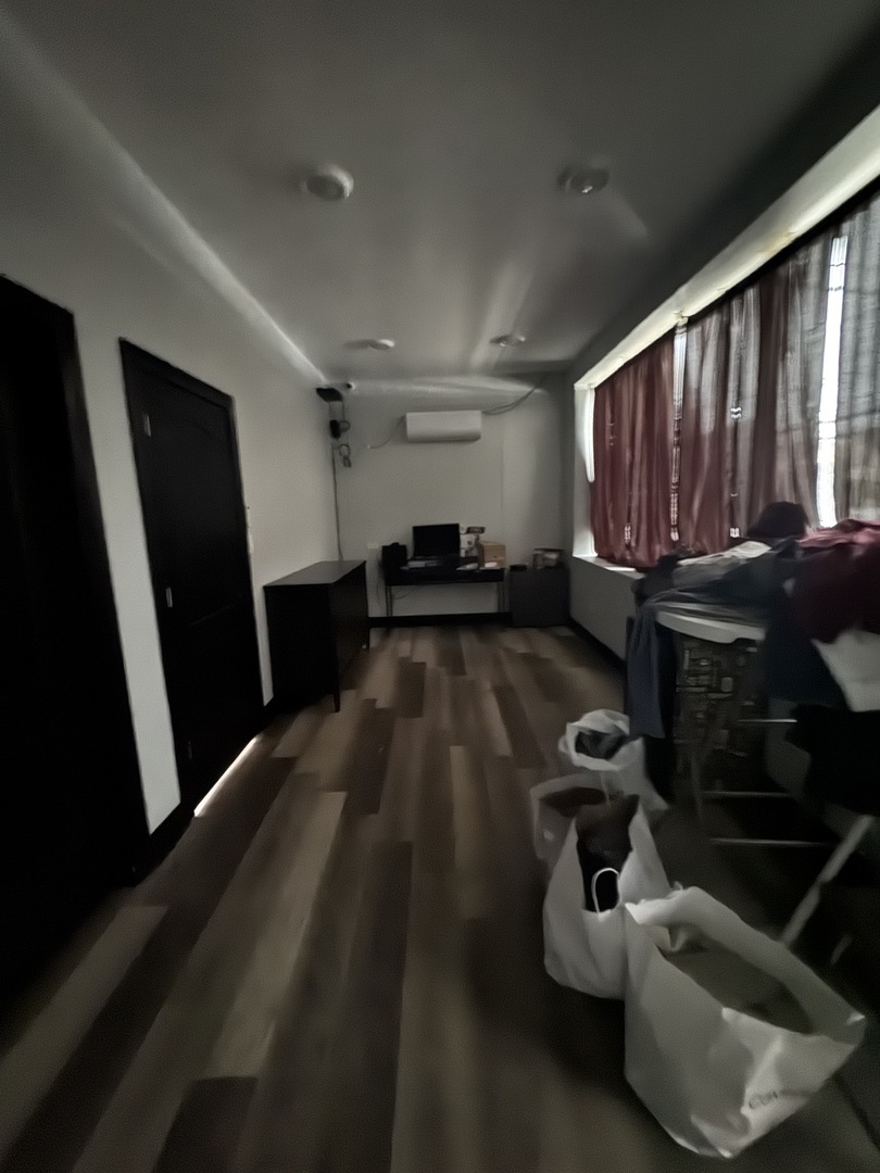 3327 W Columbus Avenue, Chicago, IL 60652