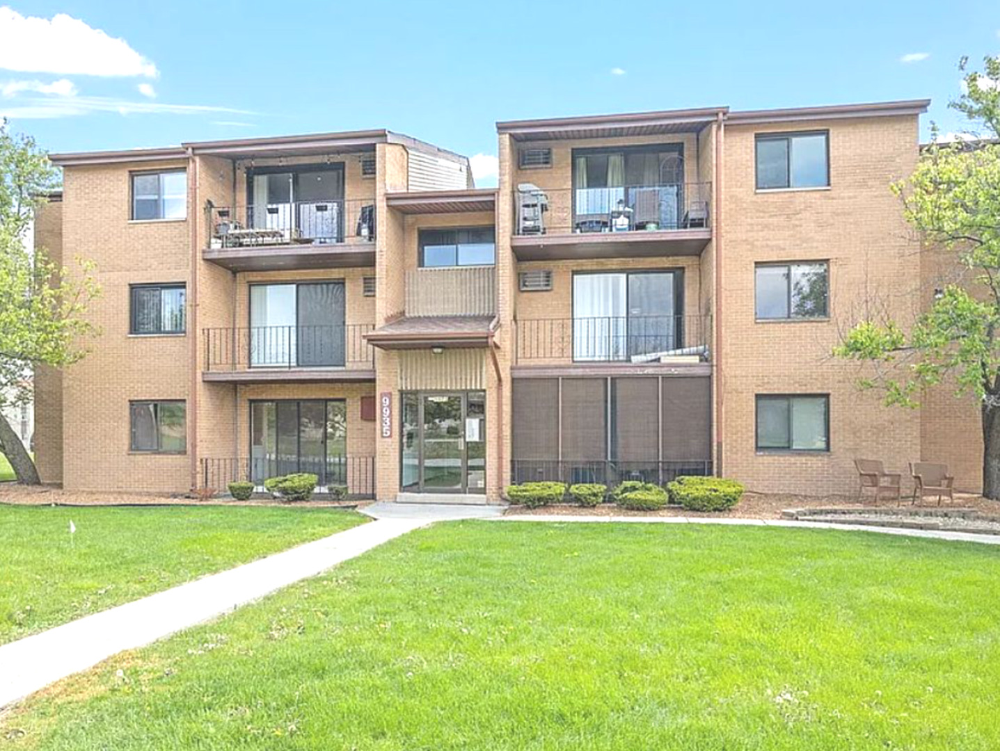9935 El Cameno Real Drive #1A, Orland Park, IL 60462