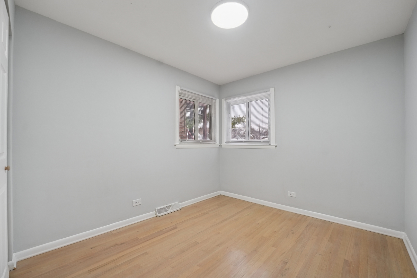 4914 W 32nd Place, Cicero, IL 60804