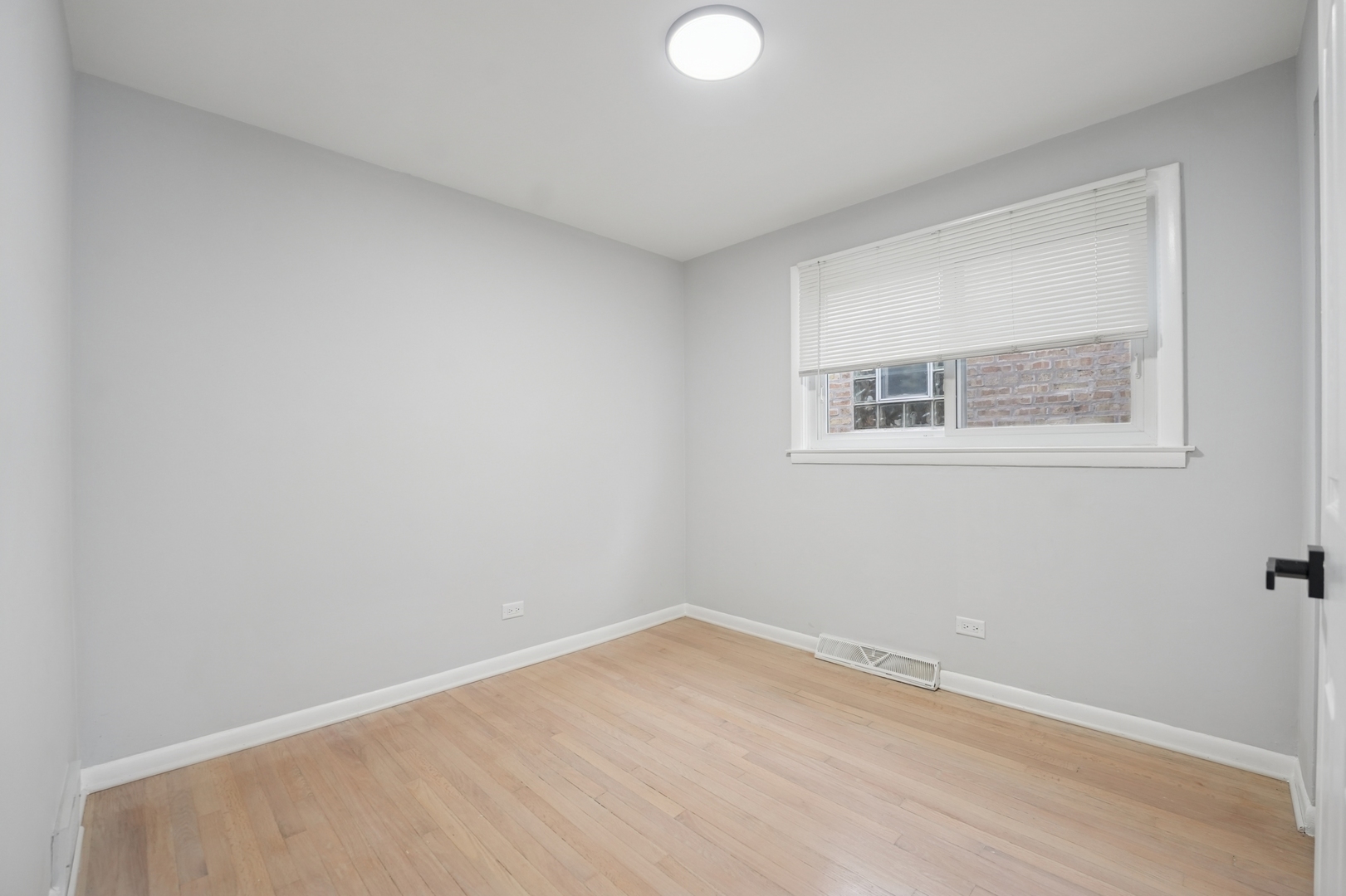 4914 W 32nd Place, Cicero, IL 60804