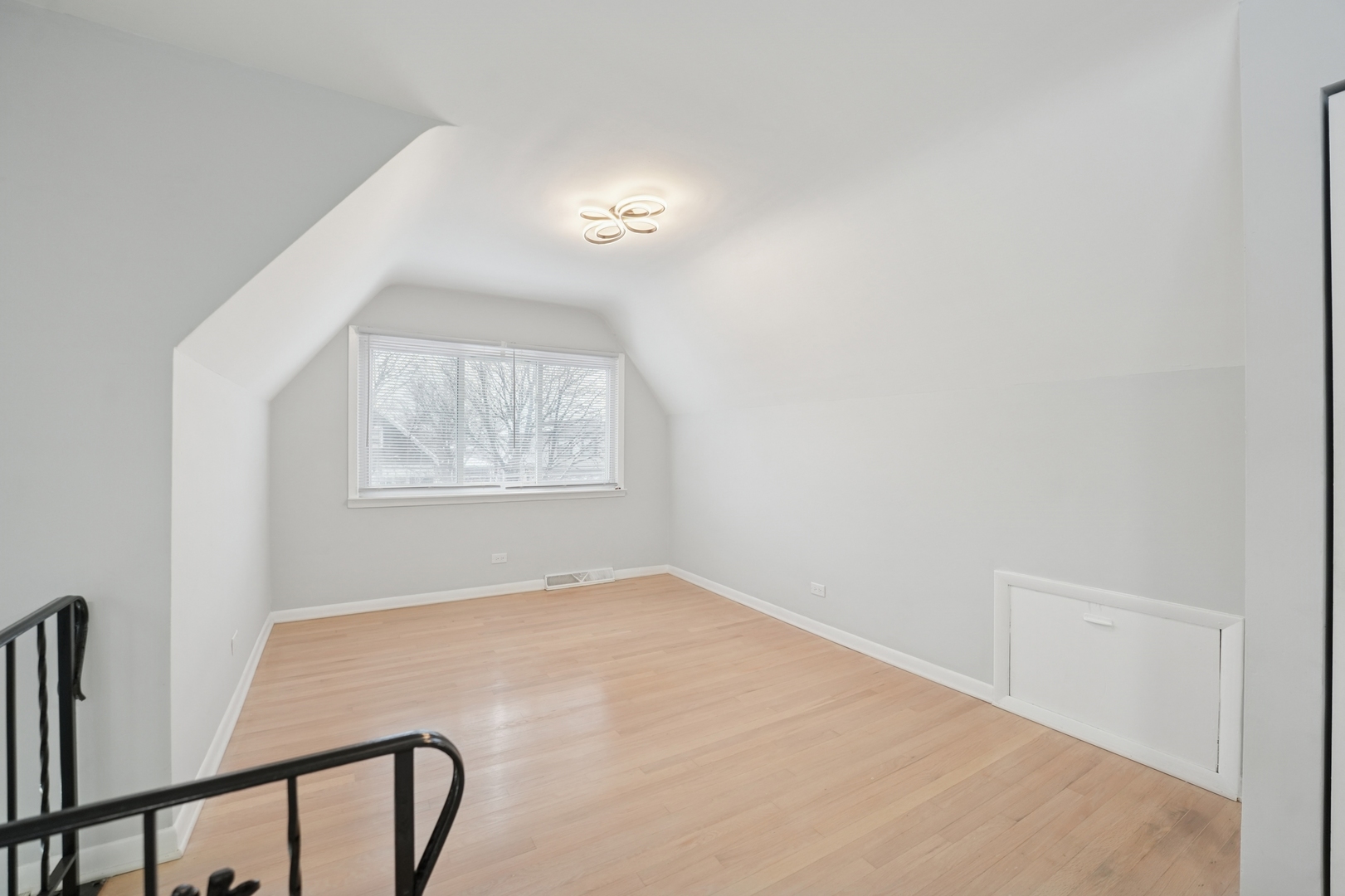 4914 W 32nd Place, Cicero, IL 60804