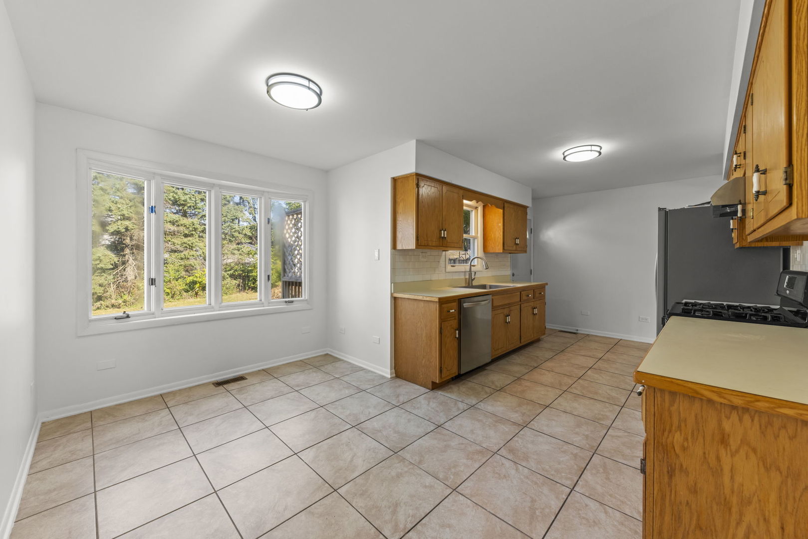 2337 Golfview Drive, Joliet, IL 60435