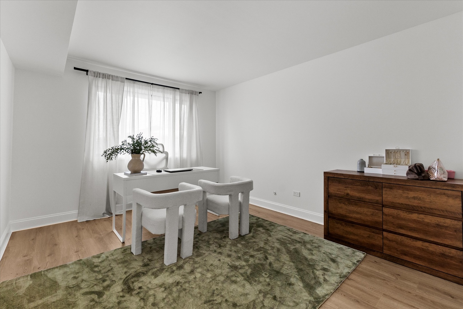 9051 S Roberts Road #310, Hickory Hills, IL 60457