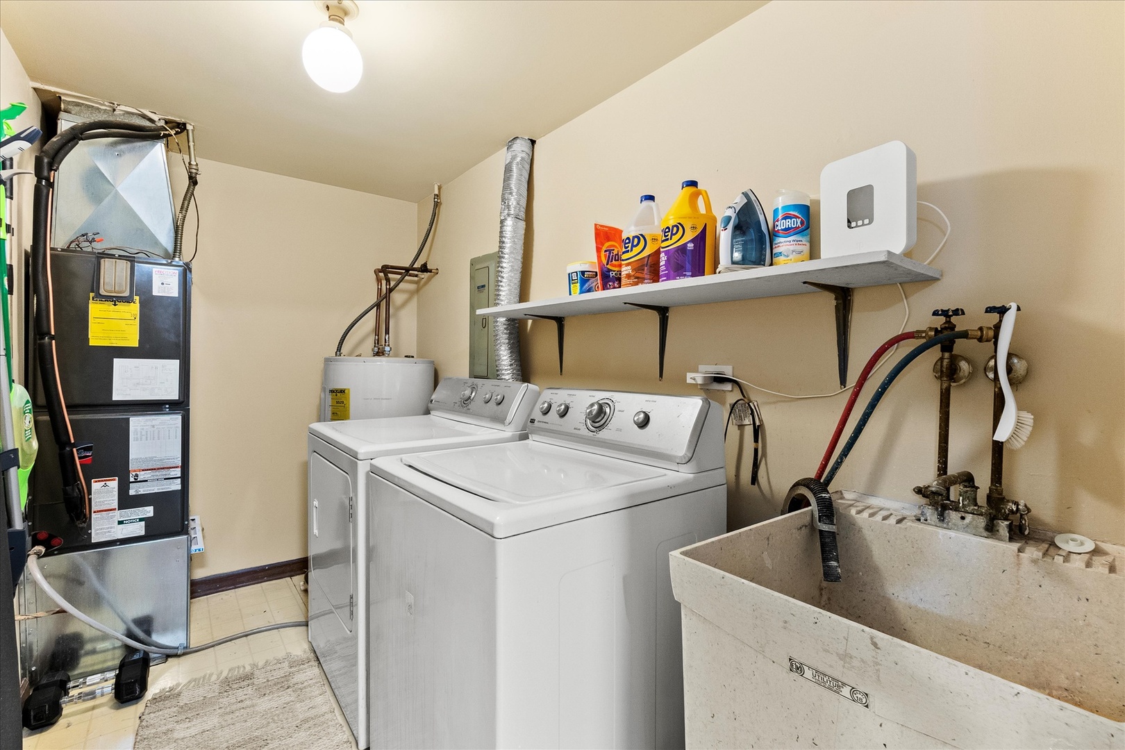 9051 S Roberts Road #310, Hickory Hills, IL 60457