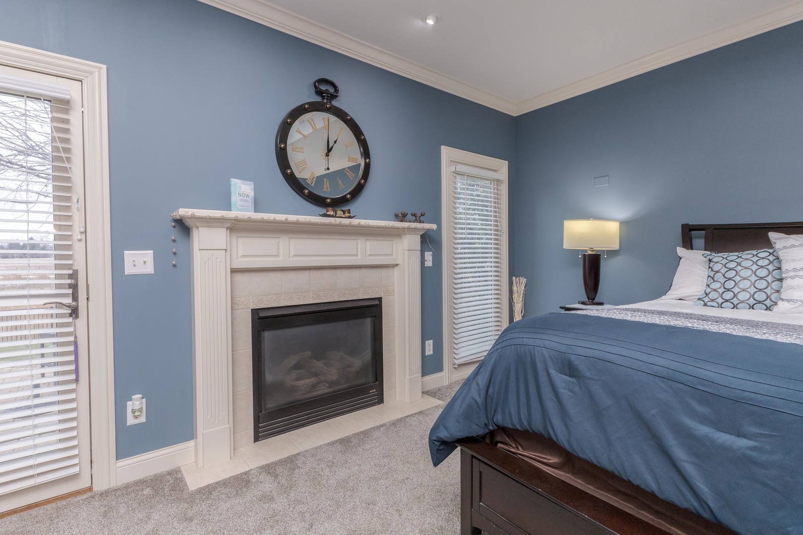 6 Stonebrook Court, Bloomington, IL 61704