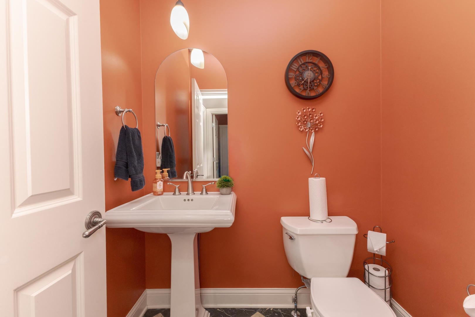 6 Stonebrook Court, Bloomington, IL 61704