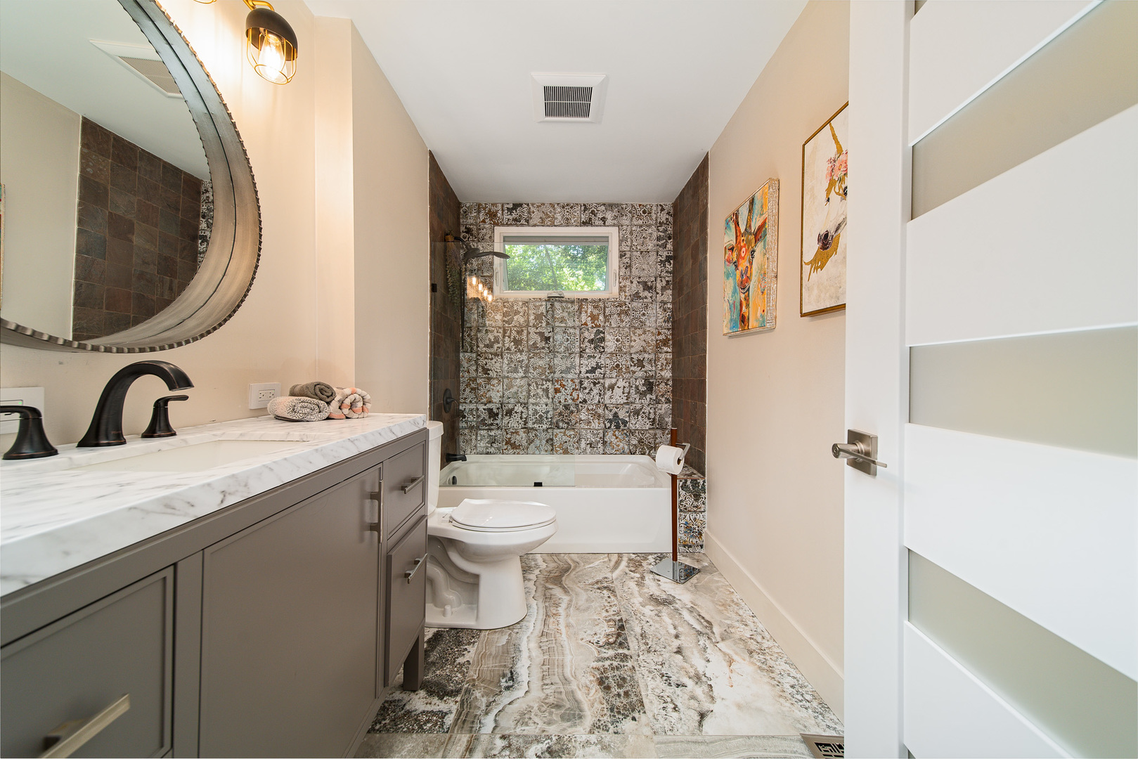 20665 N Weiland Road, Prairie View, IL 60069