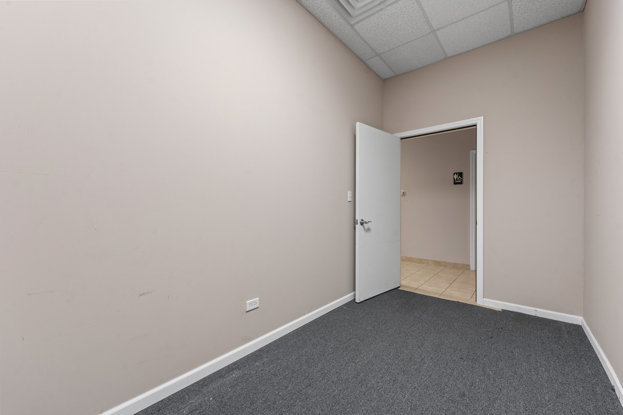 Elk Grove Village, IL 60007