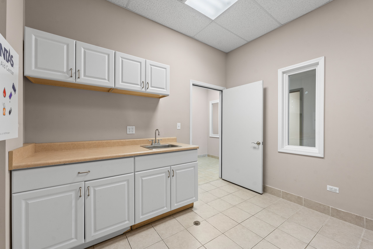 Elk Grove Village, IL 60007