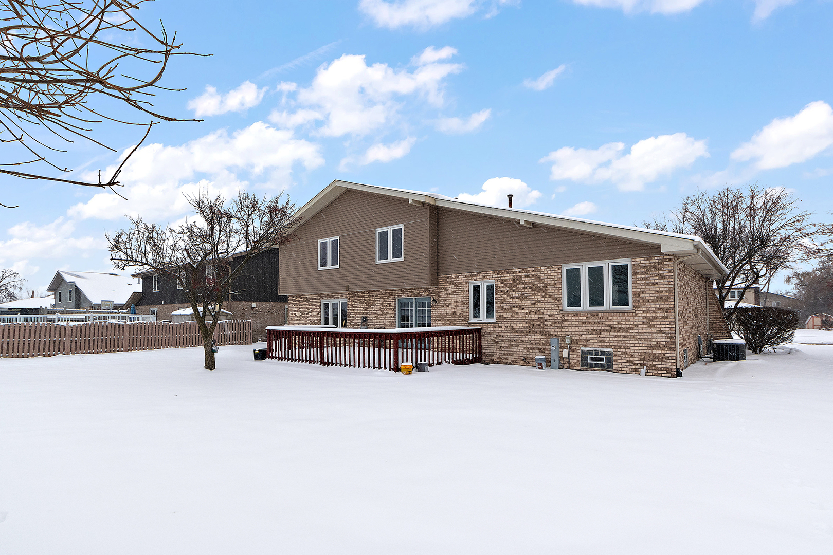 17421 Highwood Drive, Orland Park, IL 60467