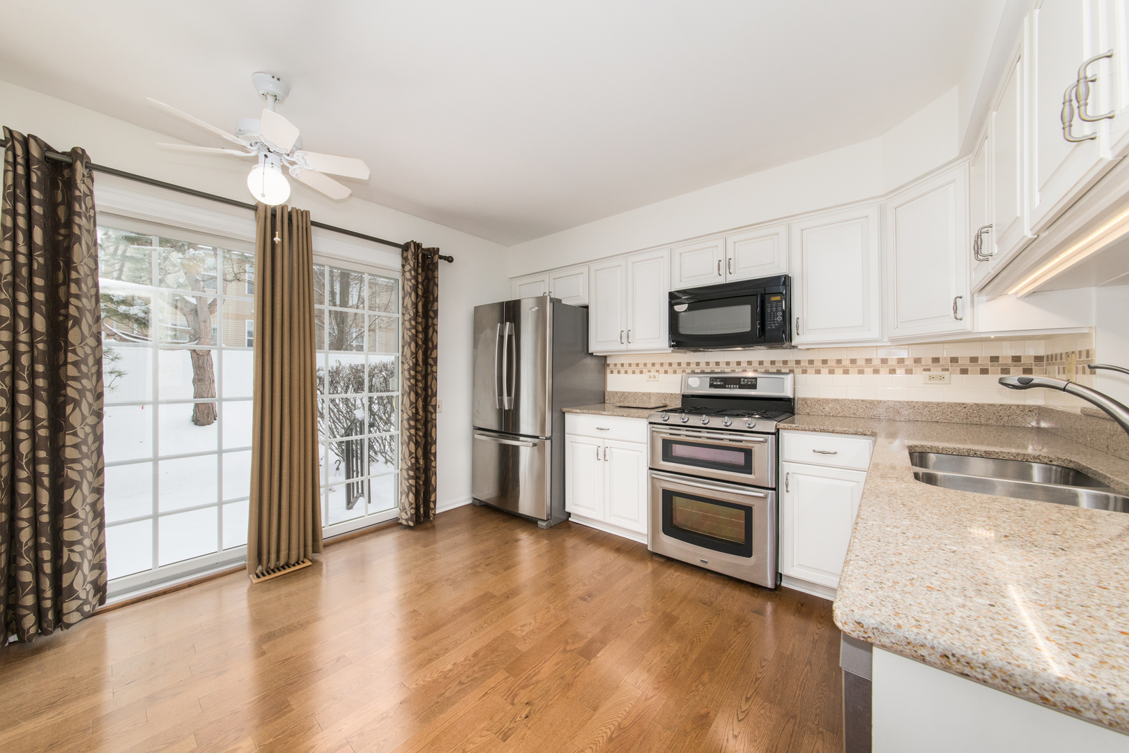 523 Orleans Avenue, Naperville, IL 60565