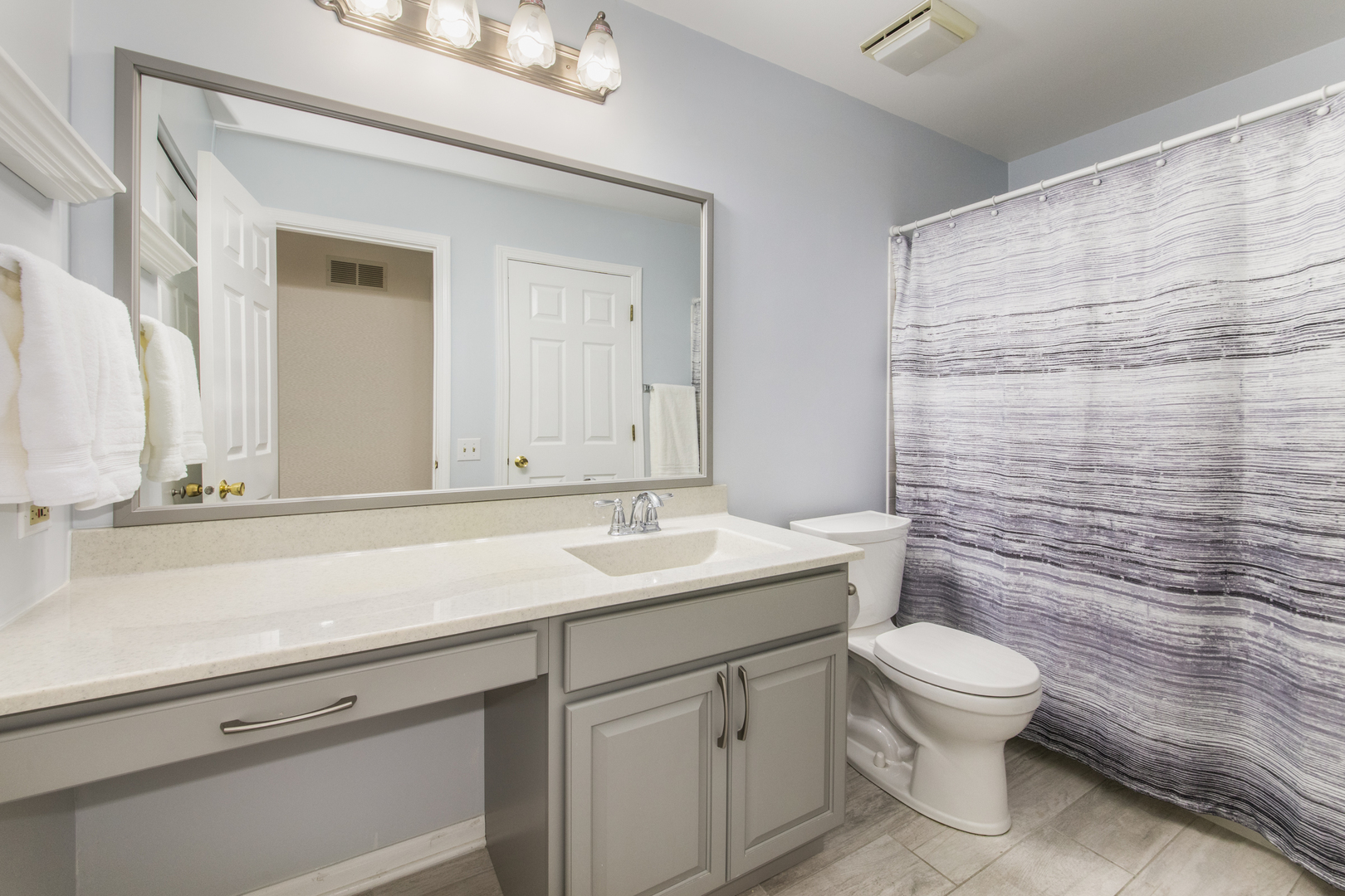 523 Orleans Avenue, Naperville, IL 60565