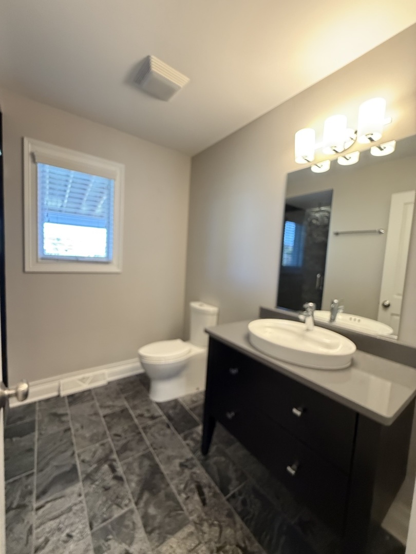 551 83rd Street, Burr Ridge, IL 60527