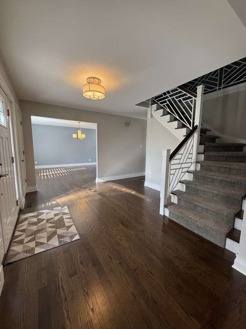 551 83rd Street, Burr Ridge, IL 60527