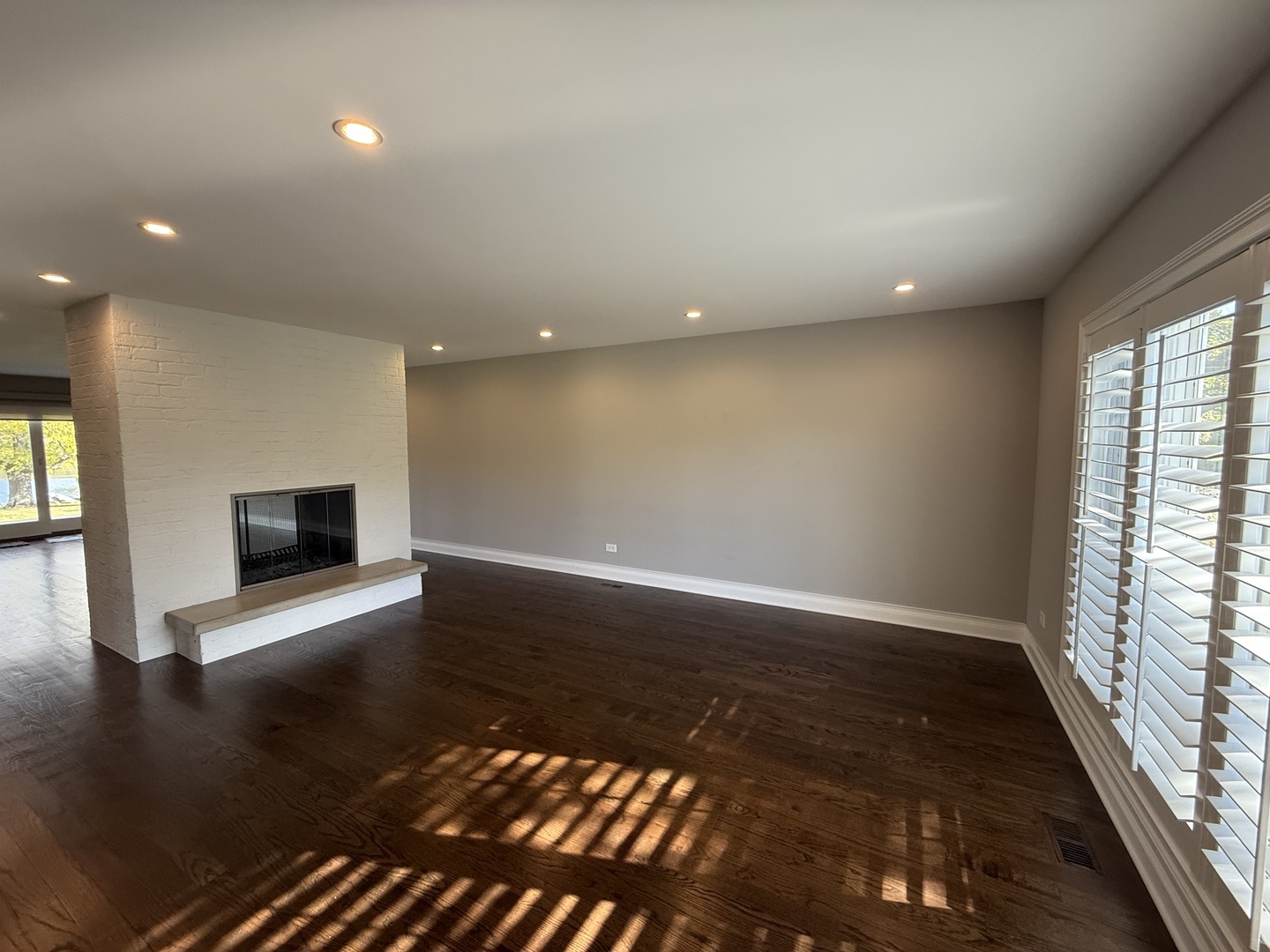 551 83rd Street, Burr Ridge, IL 60527