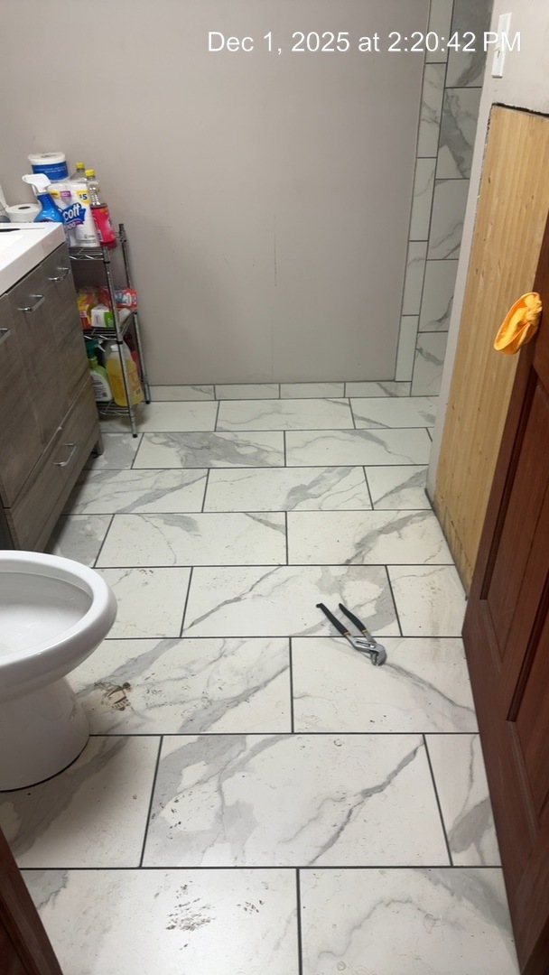 6435 S State Street, Chicago, IL 60637