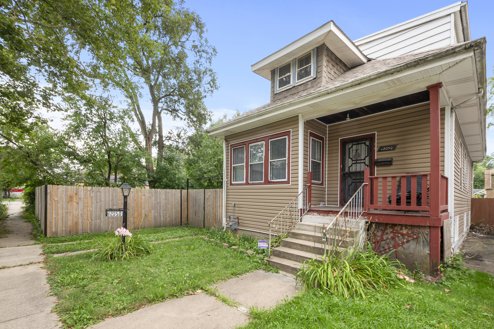 12050 S Yale Avenue, Chicago, IL 60628